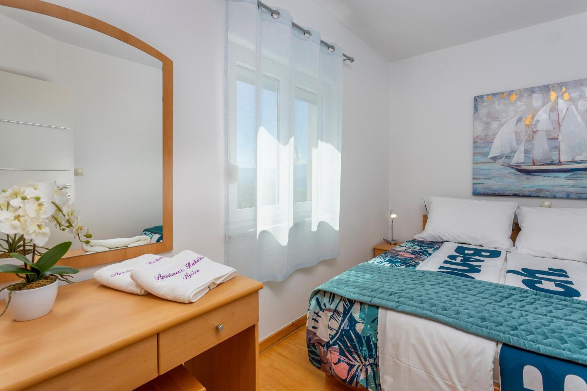 Apartments By The Sea Njivice, Krk - 5296 Kamer foto